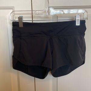 Black Lululemon Speed Up Low-Rise Lined Short 2.5”